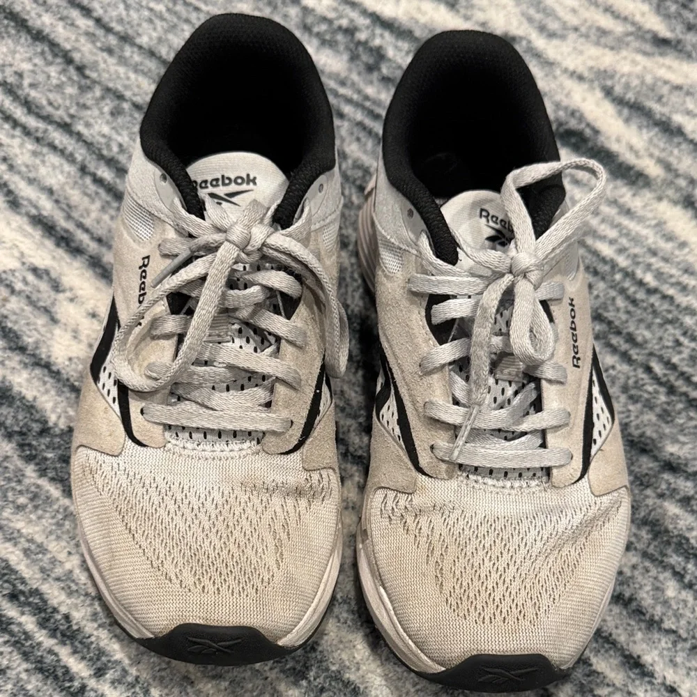 Reebok White and Black Running Sneakers - Picture 2 of 5